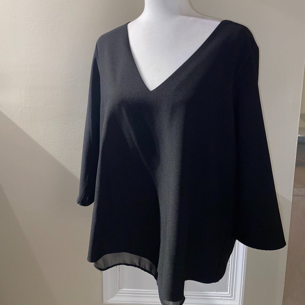C&E V Neck Peekaboo Polyester Med Black Blouse NWT